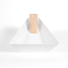 Intersecting Objects | Margo Maple & White